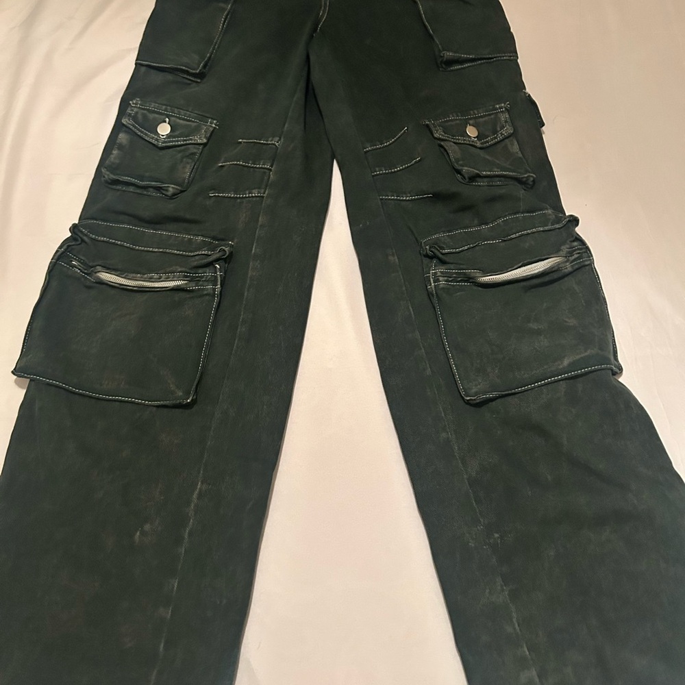 Fashion Nova Women’s Black Cargo Pants